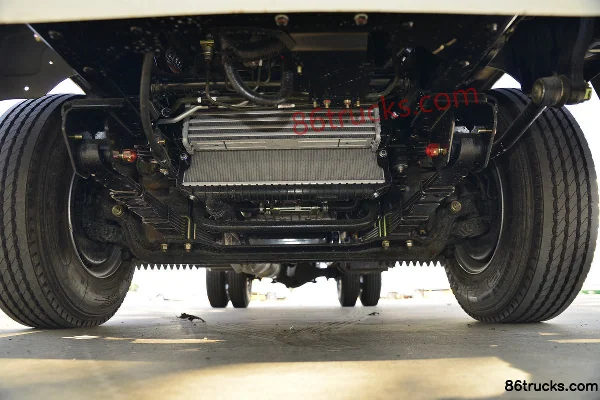 JMC New Shunda Narrow Body Luxury Edition 116 hp 4X2(6 wheels) 2.14m Double Row Flatbed Light Truck (China VI) Chassis (1) | 86Trucks