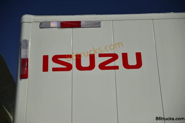 Jiangxi Isuzu Wing Release EC7 Standard Edition 116hp 4X2(6 wheels) 4.2m single-row van light truck Body (3) | 86Trucks