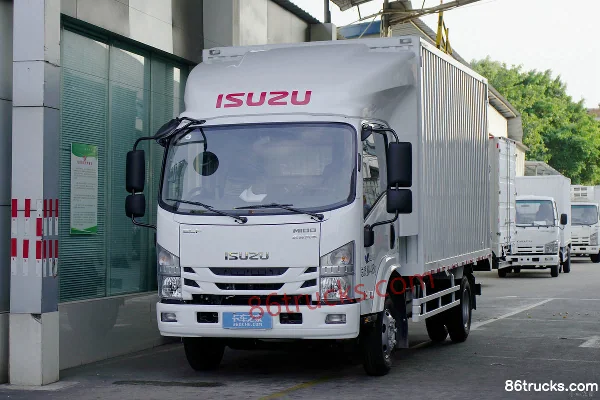 Qingling Isuzu M100 120 hp 4X2(6 wheels) 4.13 m single-row van light truck (China VI) Exterior (2) | 86Trucks