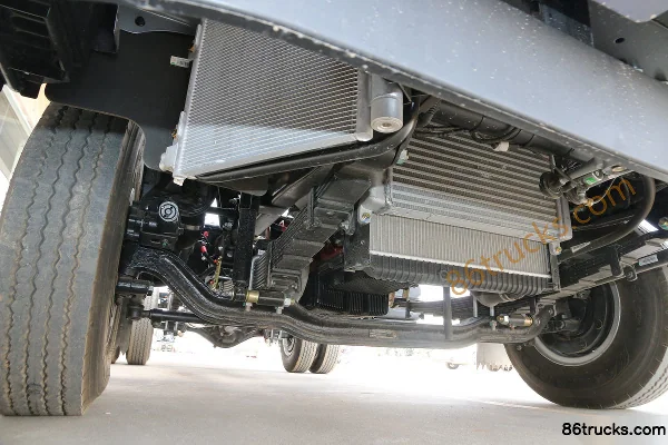 Sinotruk HOWO Tongshuai 154 hp 4X2(6 wheels) 3.85m Flatbed Light Truck with Half Cab (10-speed) Chassis (3) | 86Trucks