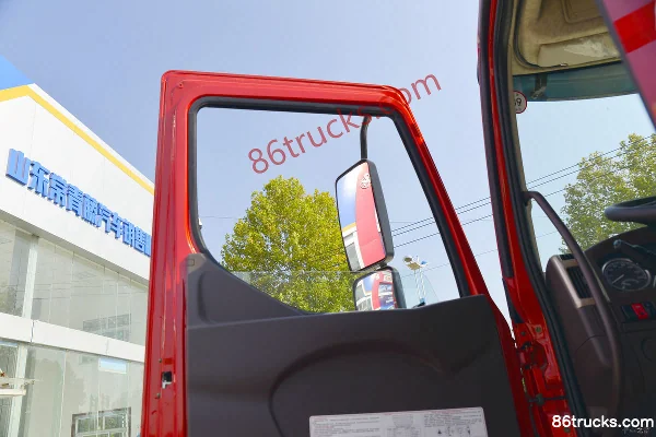 Dongfeng Liuqi New Chenglong M3 Medium Truck 200 hp 6X2(8 wheels) 6.8m Flatbed Cargo Truck (China VI) Cab (2) | 86Trucks