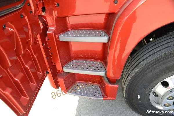 FAW Jiefang Qingdao JH6 Heavy Truck Quality & Benefit Edition 460hp 6X4(10 wheels) Tractor Truck Cab (3) | 86Trucks