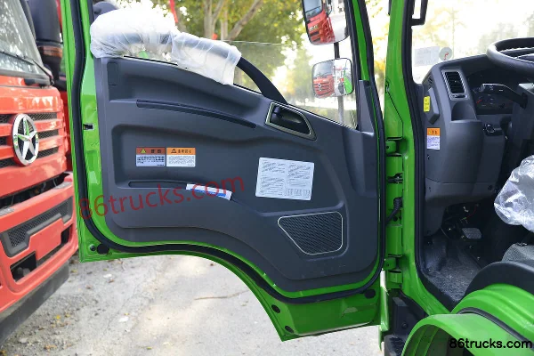 Dayun Ruisheng 116hp 4X2(6 wheels) 3.2m dump truck Cab (2) | 86Trucks
