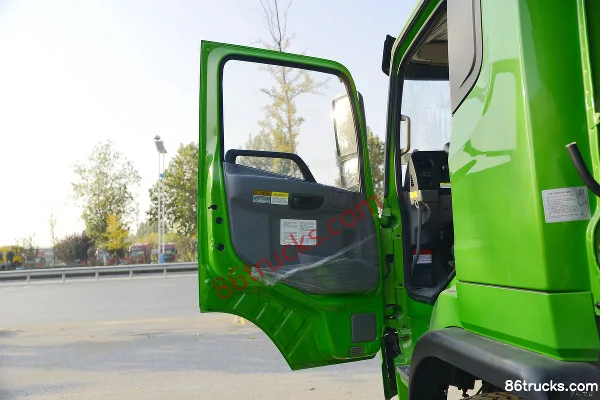 Dayun Fengdu 220hp 6X2(8 wheels) 4.8m dump truck Cab (1) | 86Trucks