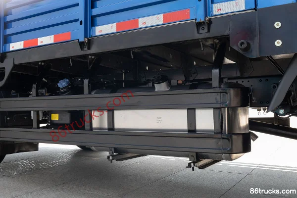 JAC Junling A8 160hp 4X2(6 wheels) 4.18m Single Row Flatbed Light Truck (China VI) Chassis (1) | 86Trucks