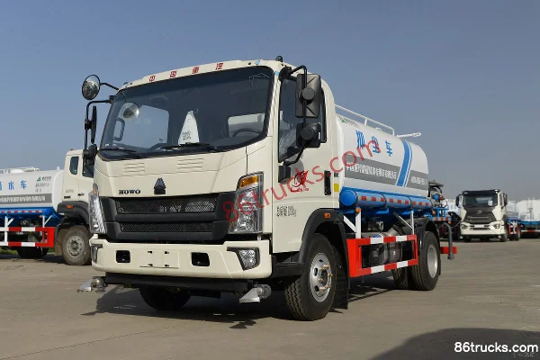 Sinotruk HOWO Hanjiang 170hp 4X2(6 wheels) Multi-function Dust Suppression Truck (Lvye Brand) Exterior (3) | 86Trucks