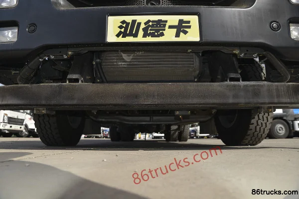 Sinotruk SITRAK C5H 310hp 6X4(10 wheels) Multi-function Dust Suppression Truck (Lvye Brand) Chassis (1) | 86Trucks