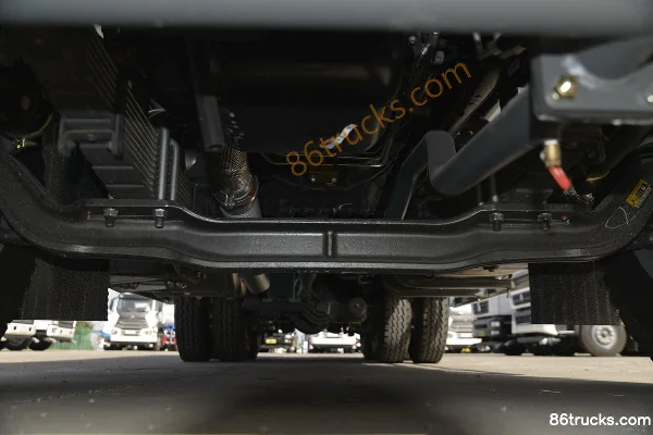 Sinotruk Sitrak G5H 310 hp 6X4(10 wheels) water sprinkler truck (Lvye brand) Chassis (1) | 86Trucks