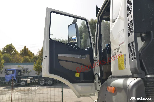Sinotruk Haohan N5W 220 ch 4X2(6 roues) camion citerne d'arrosage (marque Lvye) Cabine (1) | 86Trucks