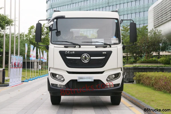 Dongfeng Commercial Vehicle Tianjin KR 230hp 4X2(6 wheels) Green Sprinkler Truck (China VI)(Wanglongwei Brand) Exterior