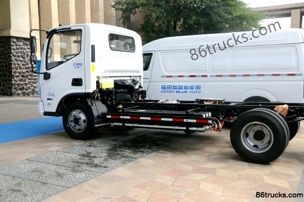 Aumark Zhiblue 4,5T 4,18 m camion porteur à ridelles électrique pur cabine simple 81,14 kWh 4X2(6 roues) Extérieur (3) | 86Trucks