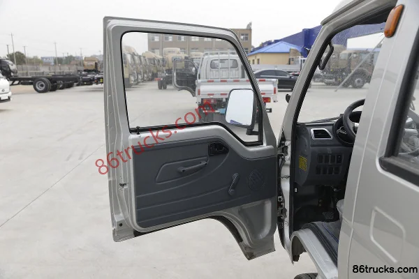 Tangjun Ouling Sailing F3-II 1.5L 112hp 4X2(6 wheels) Gasoline 2.56m Double Row Flatbed Micro Truck (China VI) Cab (1) | 86Trucks
