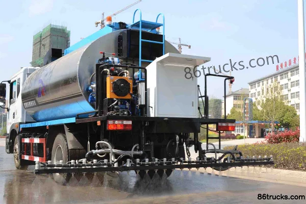 Dongfeng Duolika D9 160 ch 4X2(6 roues) camion citerne d'arrosage bitume (marque Xindongri) Extérieur (2) | 86Trucks