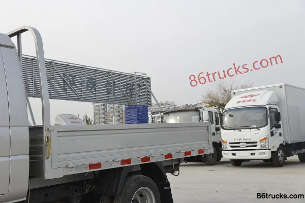 Tangjun Ouling Sailing F3-II 1.5L 112hp 4X2(6 wheels) Gasoline 2.56m Double Row Flatbed Micro Truck (China VI) Body (1) | 86Trucks