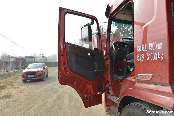 SHACMAN Commercial Vehicle Xuande Yi3 Enhanced Edition 385hp 8X4(12 wheels) 7.6m dump truck Cab (2) | 86Trucks