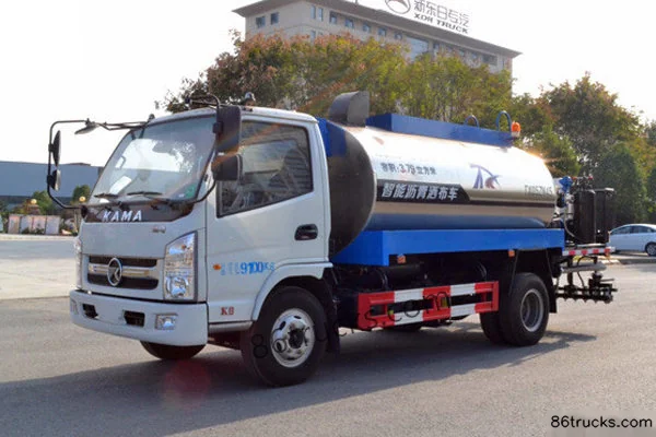 Xindongri Xindongri Kama chassis asphalt distributor truck
