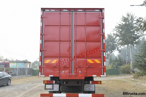 SHACMAN Commercial Vehicle Xuande Yi6 Lightweight Edition 220hp 6X2(8 wheels) 7.2m Box Cargo Truck (Weichai) Body (3) | 86Trucks