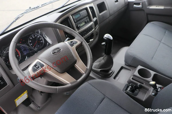 Hyundai Commercial Vehicle Zhidao 700M 220hp 6X2(8 wheels) 4.7m Dump Truck Cab (3) | 86Trucks