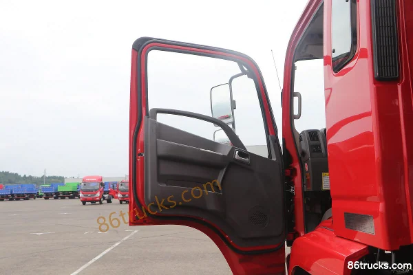 Hyundai Commercial Vehicle Zhidao 700M 220hp 6X2(8 wheels) 4.7m Dump Truck Cab (1) | 86Trucks