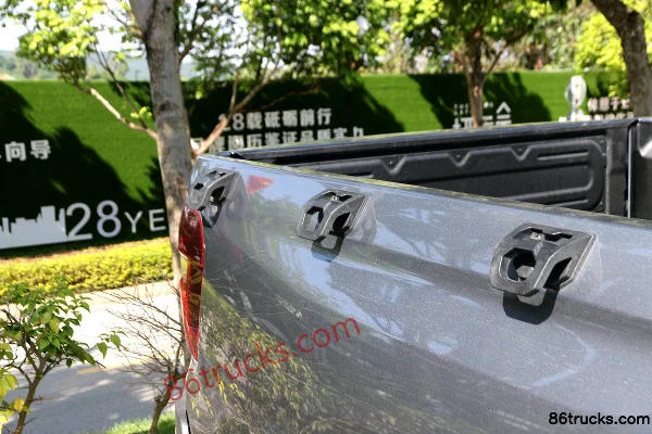 Changan Kaicheng F70 Executive 2.5T diesel 150 ch 4x4(6 roues) long wheelbase China VI double cab pickup Photos officielles (1) | 86Trucks