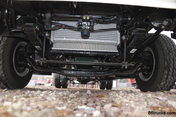 FAW Jiefang J6F 160 hp 4X2(6 wheels) 4.16m single-row stake truck (China VI) Chassis (1) | 86Trucks