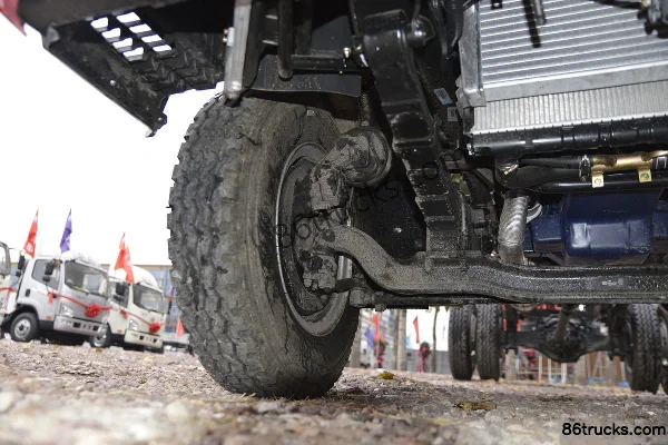 FAW Jiefang Hu VH 190hp 4X2(6 wheels) 6.2m Semi-row Stake Truck Chassis (2) | 86Trucks