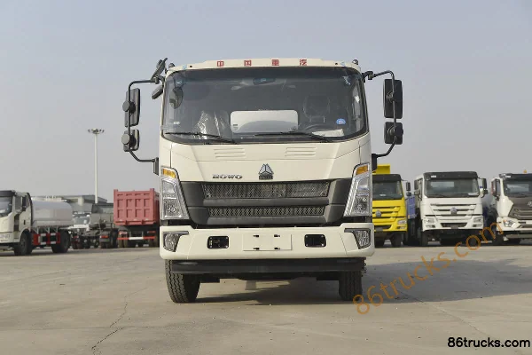 Sinotruk HOWO Wang Series 160 hp 4X2(6 wheels) Vacuum Truck (Lvye Brand) Exterior (2) | 86Trucks