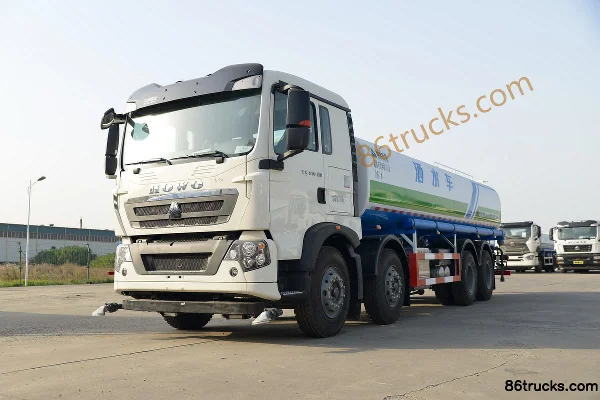 Sinotruk HOWO TX7 310hp 8X4(12 wheels) water sprinkler truck (Lvye brand) Exterior (3) | 86Trucks