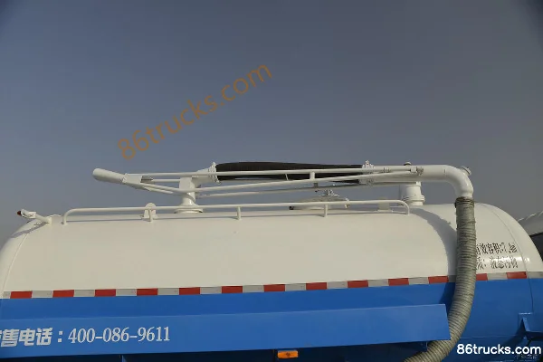 Sinotruk HOWO Wang Series 160 hp 4X2(6 wheels) Vacuum Truck (Lvye Brand) Body (2) | 86Trucks