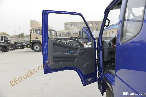 Tangjun Ouling Xiaojingang Basement Version 110hp 4X2(6 wheels) 3.2m Dump Truck Cab (1) | 86Trucks