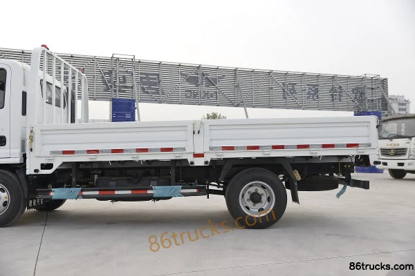 Tangjun Ouling série T1 110 ch 4X2(6 roues) camion léger à plateau 4,15 m cabine simple Carrosserie (2) | 86Trucks