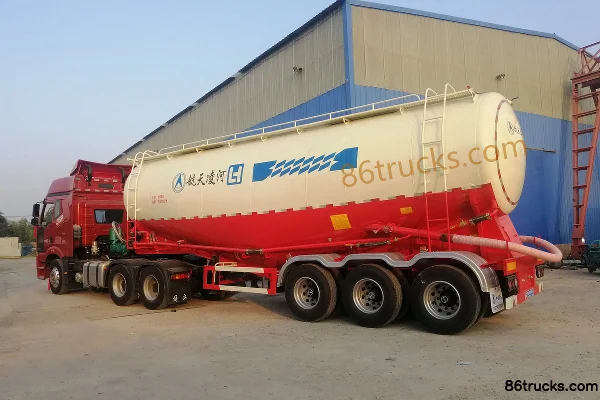 Aerospace Linghe 38 Cubic Meter Medium Density Powder Material Transport Semi-Trailer Exterior