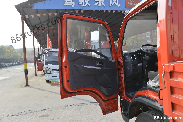 Dongfeng Duolika D7 Super Edition Leading Edition 165hp 4X2(6 wheels) 5.15m Single Row Flatbed Cargo Truck (China VI) Cab (1) | 86Trucks