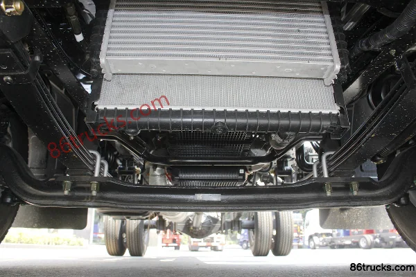 Foton Aoling Suyun 156 ch 4X2(6 roues) camion porteur fourgon simple cabine 4,14 m (China VI) Châssis (2) | 86Trucks