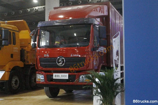 SHACMAN Delong L3000 245 ch 6X2(8 roues) camion fourgon 9,7 m Extérieur (2) | 86Trucks