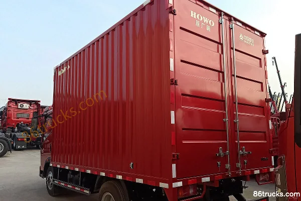 Sinotruk HOWO Tongshuai 160hp 4X2(6 wheels) 4.15m single-row van truck Chassis (1) | 86Trucks