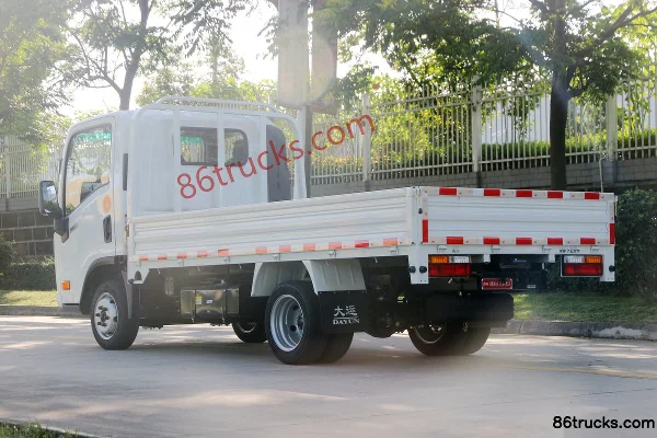 Dayun Gasoline Edition 129 hp 4X2(6 wheels) 3.05m double-row flatbed light truck Exterior (3) | 86Trucks