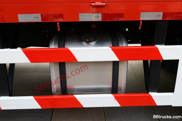 SHACMAN Delong L3000 245hp 4X2(6 wheels) Truck Mounted Crane (China VI) (SANY Palfinger Brand) Cab (2) | 86Trucks