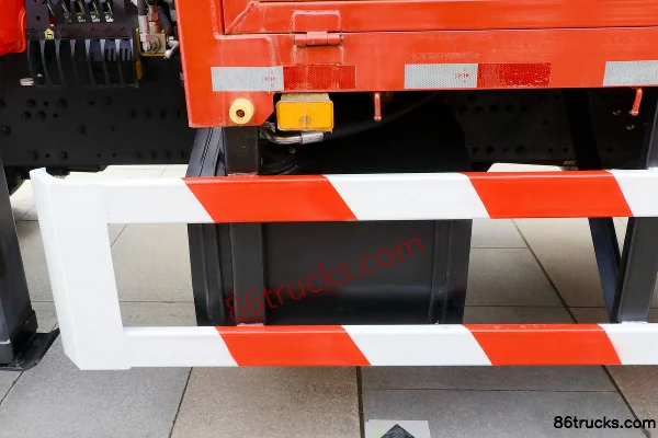 SHACMAN Delong L3000 245hp 4X2(6 wheels) Truck Mounted Crane (China VI) (SANY Palfinger Brand) Cab (1) | 86Trucks