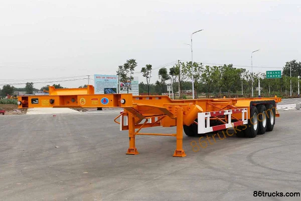 KaiLe 13m Dangerous Goods Tank Container Skeleton Semi-Trailer Exterior (3) | 86Trucks