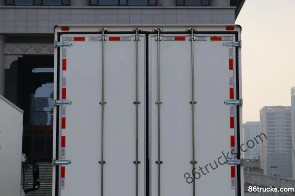 SHACMAN Delong L6000 4X2(6 wheels) 9m electric cargo truck Body (1) | 86Trucks