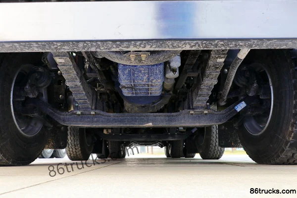 SHACMAN Delong M3000S Urban Standard Jingying Edition 350 hp 6X4(10 wheels) 5.6m Dump Truck Chassis (1) | 86Trucks