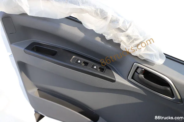 Yuchai New Energy EC301 4,5T cabine simple camion frigorifique 100% électrique 4X2(6 roues) (3) | 86Trucks