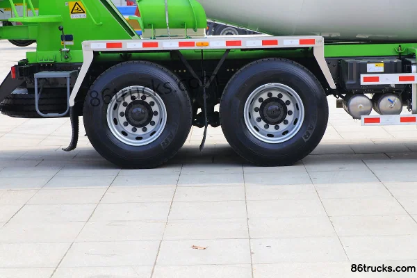 SHACMAN Delong M6000 350 ch 8X4(12 roues) camion malaxeur Châssis (3) | 86Trucks