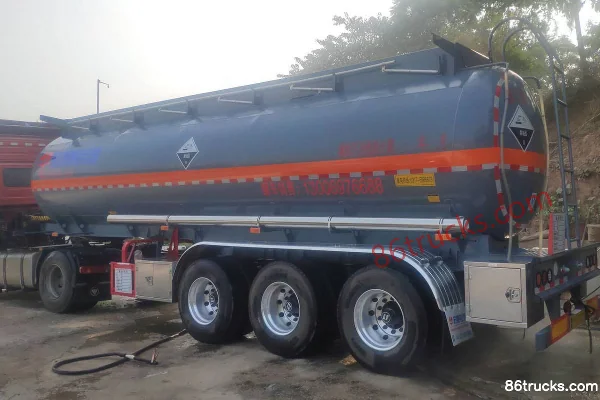 Zhengkang Hongtai 26m³ corrosive liquid tank semi-trailer Exterior (2) | 86Trucks