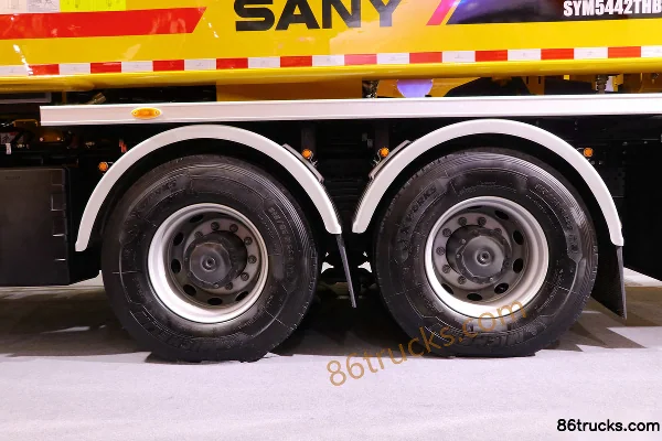 Mercedes-Benz 435 hp 8X4(12 wheels) Concrete Pump Truck (SANY Brand) Chassis (2) | 86Trucks