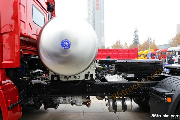 SHACMAN Delong X5000 Zunxiang Edition 460 hp 6X4(10 wheels) LNG Tractor Truck (China VI) Cab (2) | 86Trucks