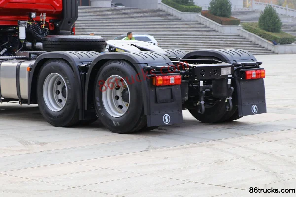 SHACMAN Delong X5000 460 hp 6X4(10 wheels) Dangerous Goods Tractor Truck (China VI) Cab (1) | 86Trucks