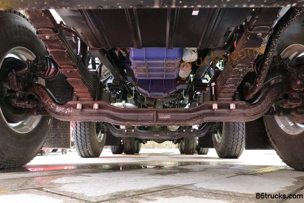 JAC GallopK5W 350 ch 8X4(12 roues) camion malaxeur 8 m³ Châssis (1) | 86Trucks