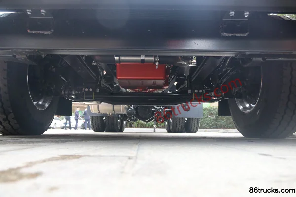 JAC Gallop A5W III Heavy Truck 460 hp 6X4(10 wheels) LNG Tractor Truck Chassis (1) | 86Trucks